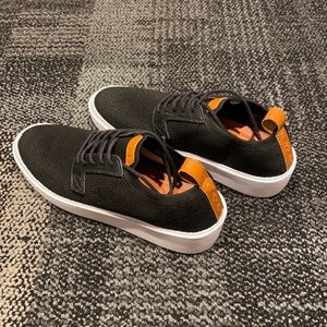 BRAND NEW NEVER WORN BYLT Basics Lido Knit Shoes